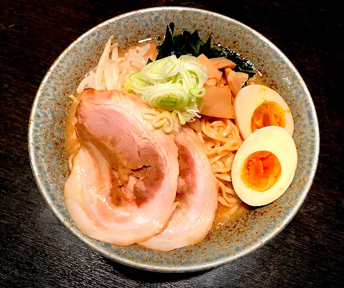 〆のらーめん